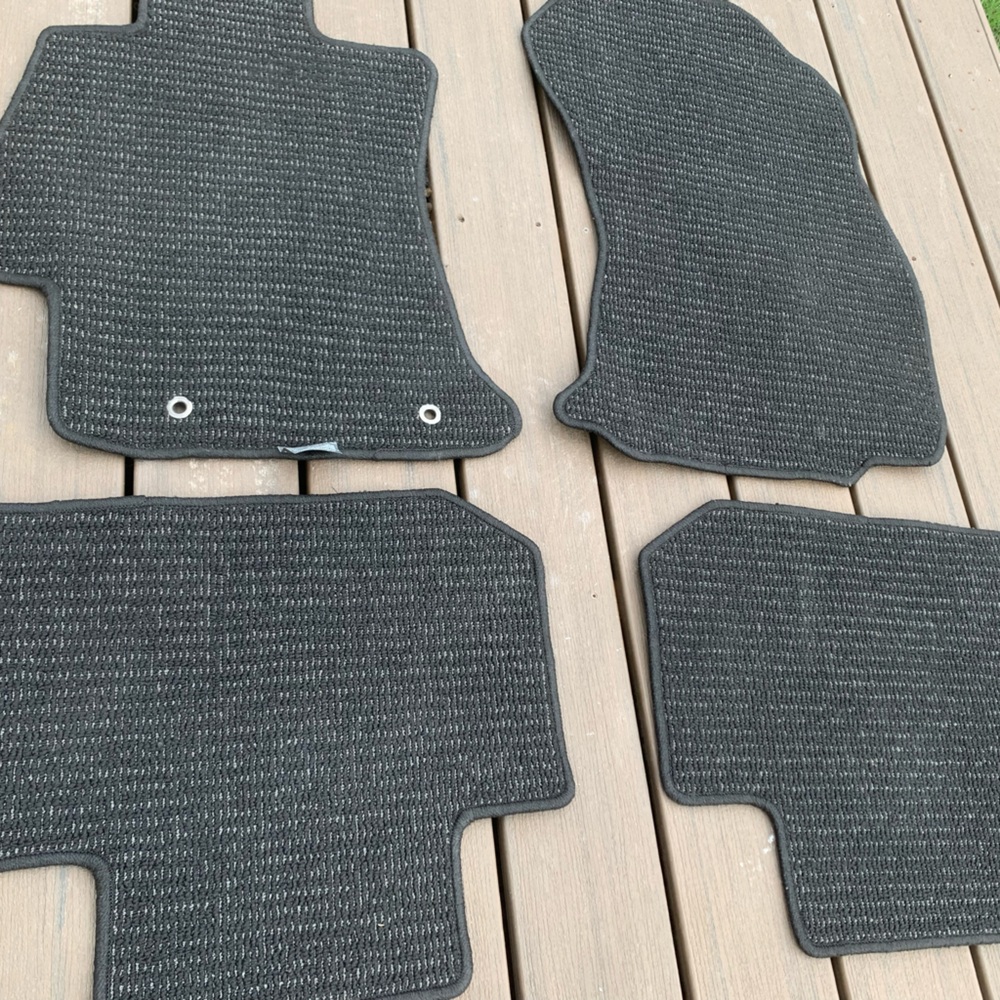 Subaru Floor Mats Set